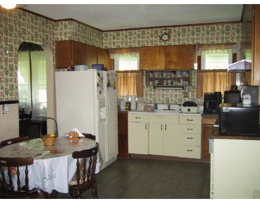 78 Rimmon Avenue Chicopee, MA 01013 - Photo 2 of 7