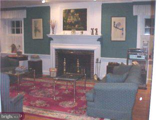 3823 The Oak Road Philadelphia, PA 19129 - Photo 3 of 6 Gallery Image 3