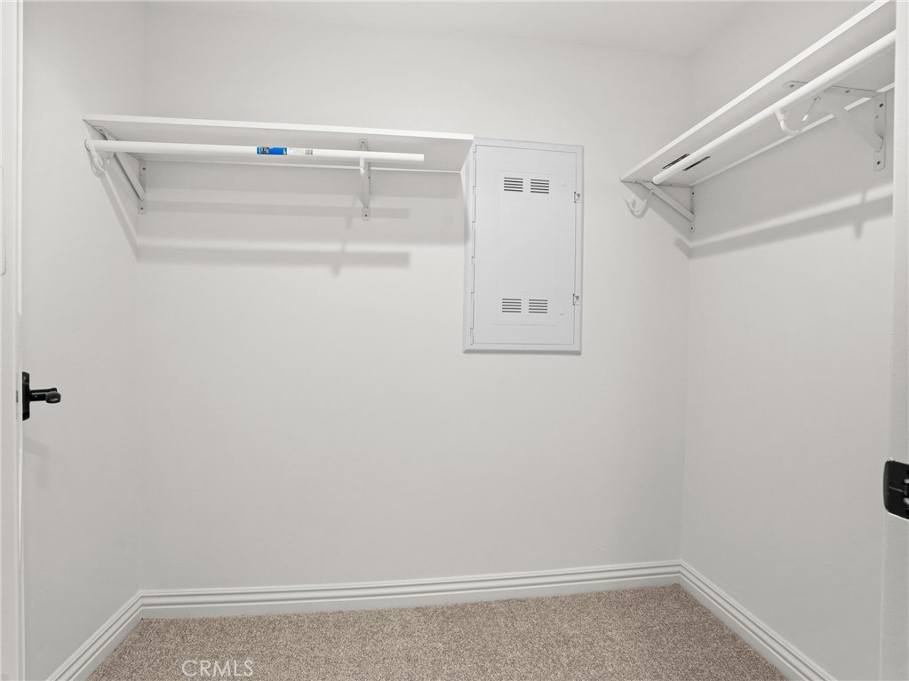 1598 Long Beach, Unit 214 Long Beach, CA 90813 - Photo 12 of 30 a view of an empty walk in closet