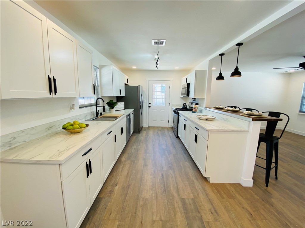75 Constitution Avenue Henderson, NV 89015 - Photo 8 of 46