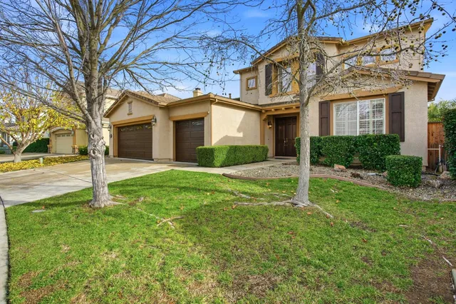 $949,900 | 9808 Castelli Way, Elk Grove, CA 95757