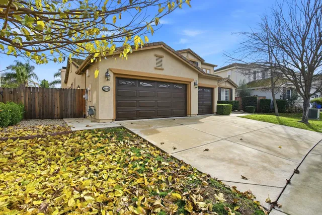 $949,900 | 9808 Castelli Way, Elk Grove, CA 95757