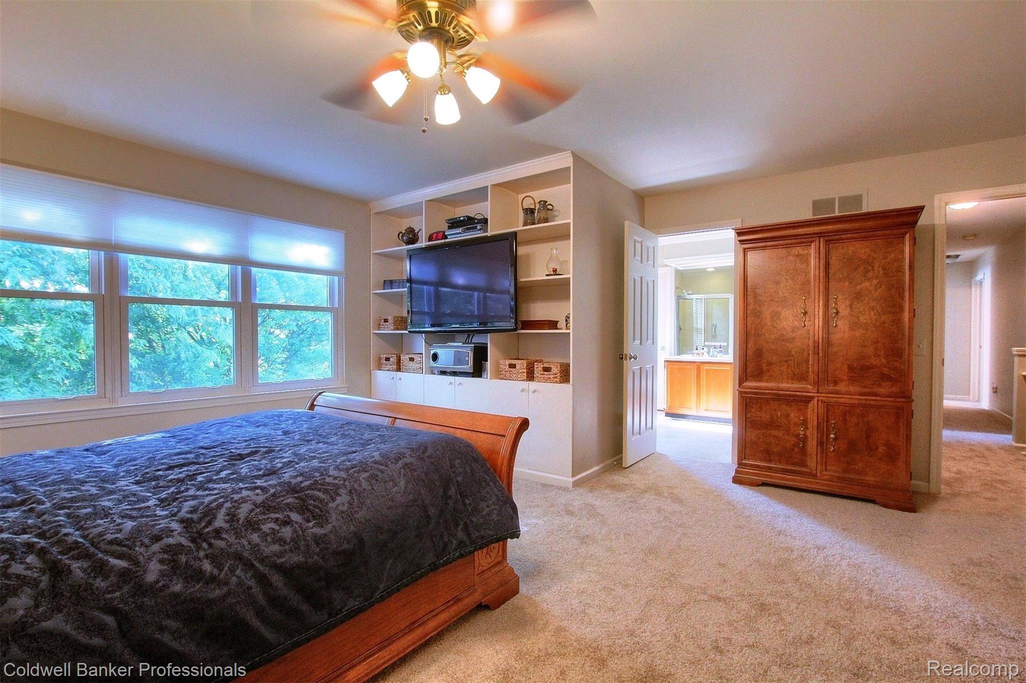 6742 Carlton Road Canton, MI 48187 - Photo 20 of 38 Master bedroom view #2
