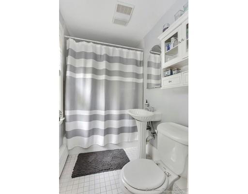 22 Riverina Road Andover, MA 01810 - Photo 29 of 42 Gallery Image 29