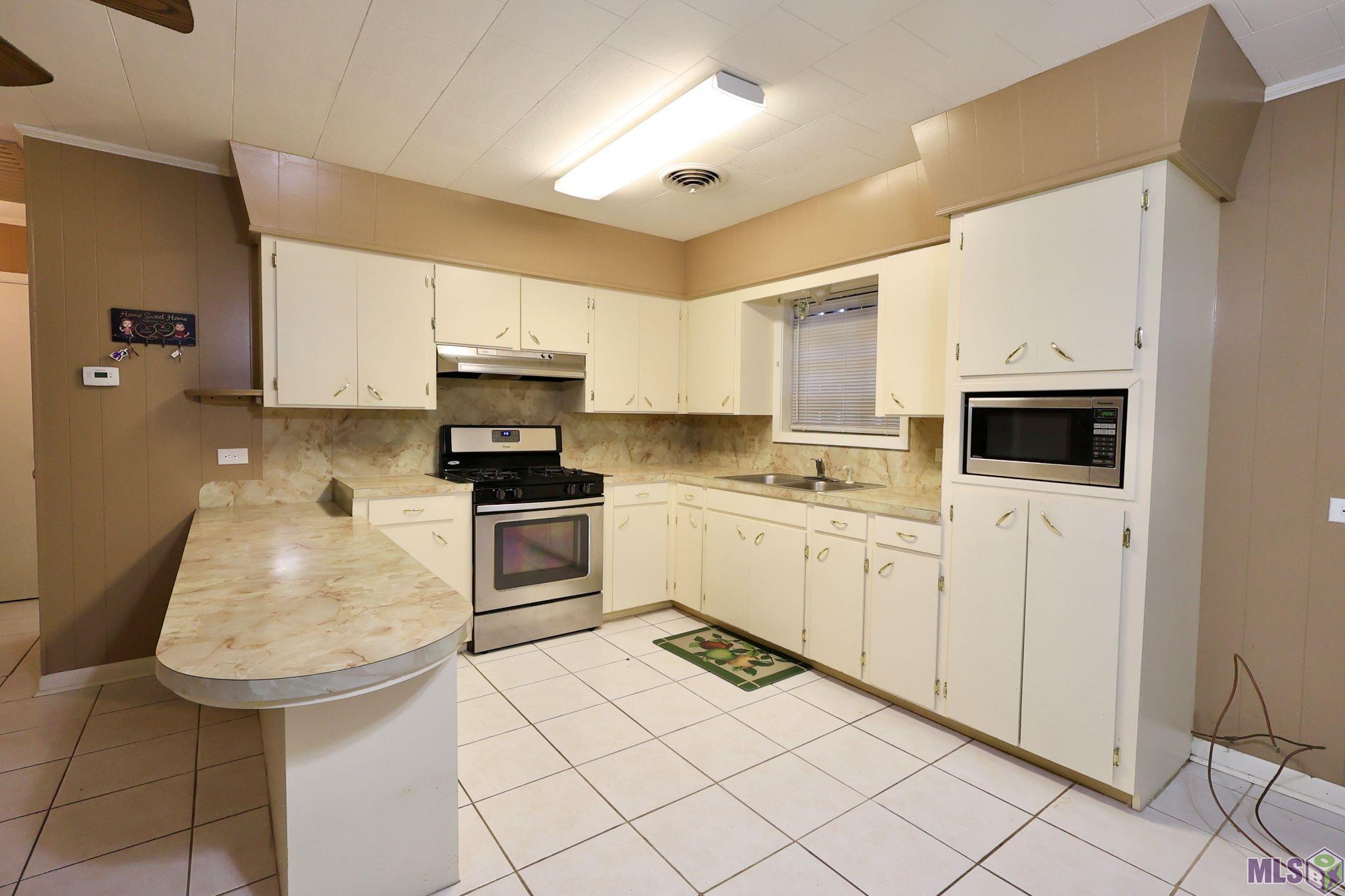 434 St Louis Street Raceland, LA 70394 - Photo 3 of 11