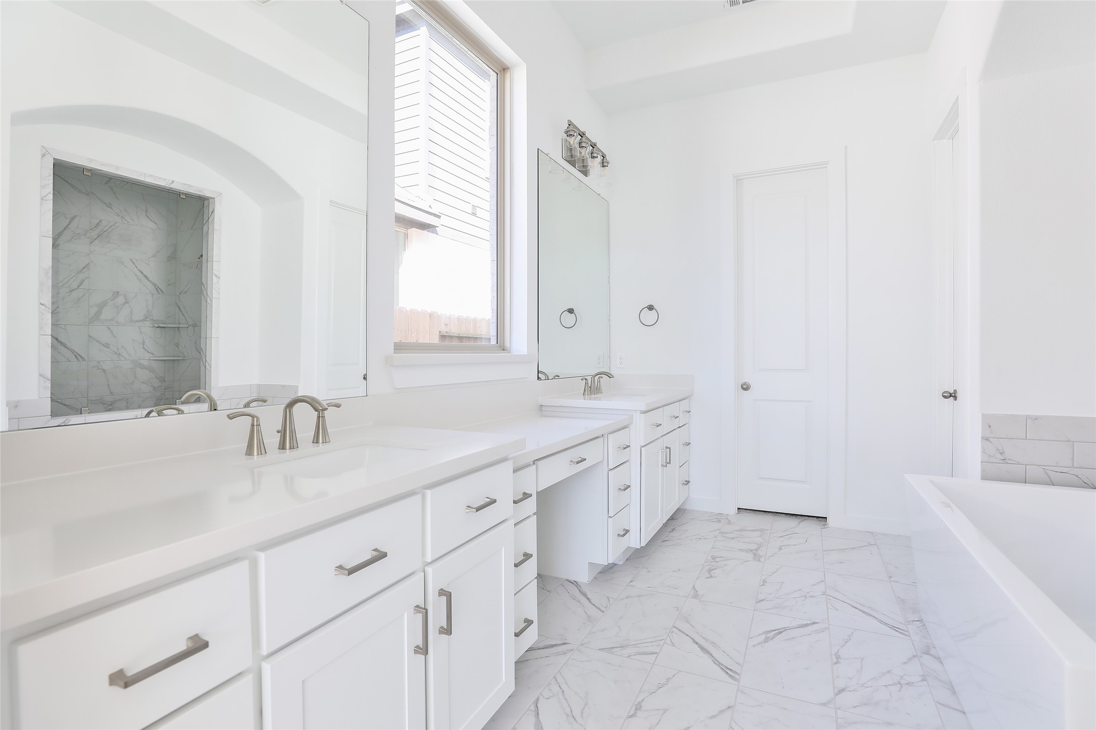 4222 Ana Ridge Lane Fulshear, TX 77441 - Photo 29 of 50 Master bath