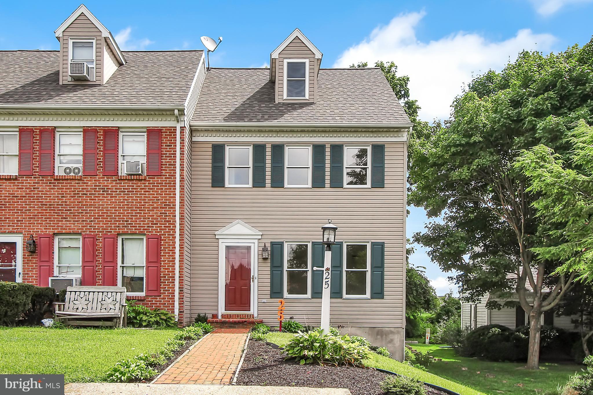 25 Pheasant Lane Lititz, PA 17543 - Photo 1 of 26