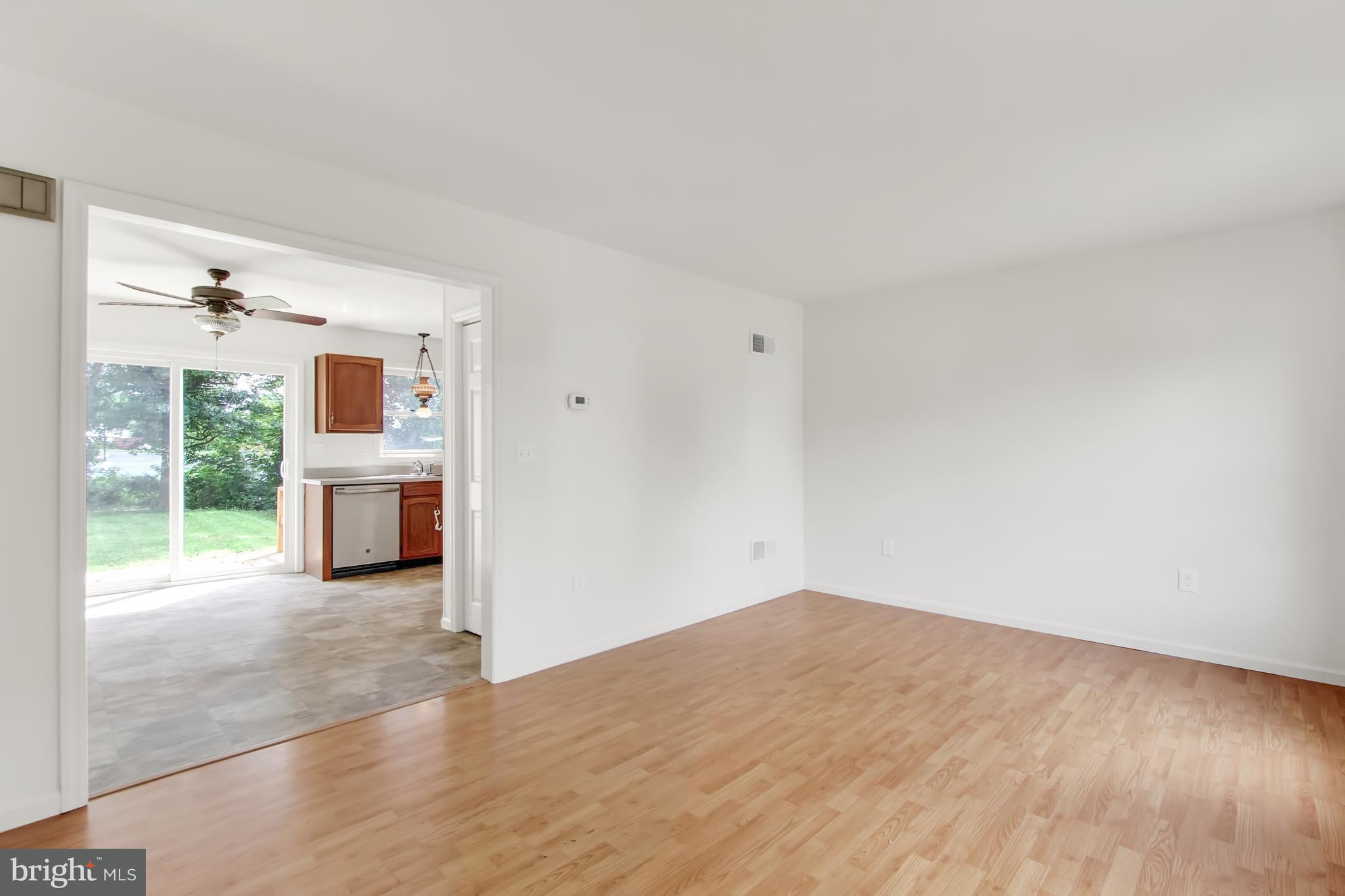 25 Pheasant Lane Lititz, PA 17543 - Photo 2 of 26