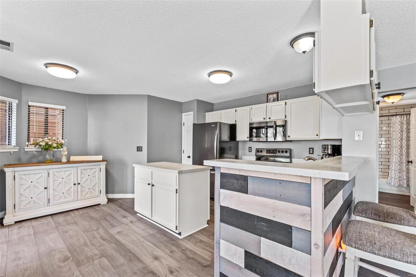 1710 Hemingway Lane, Unit B Weldon Spring, MO 63304 - Photo 8 of 22 Gallery Image 8