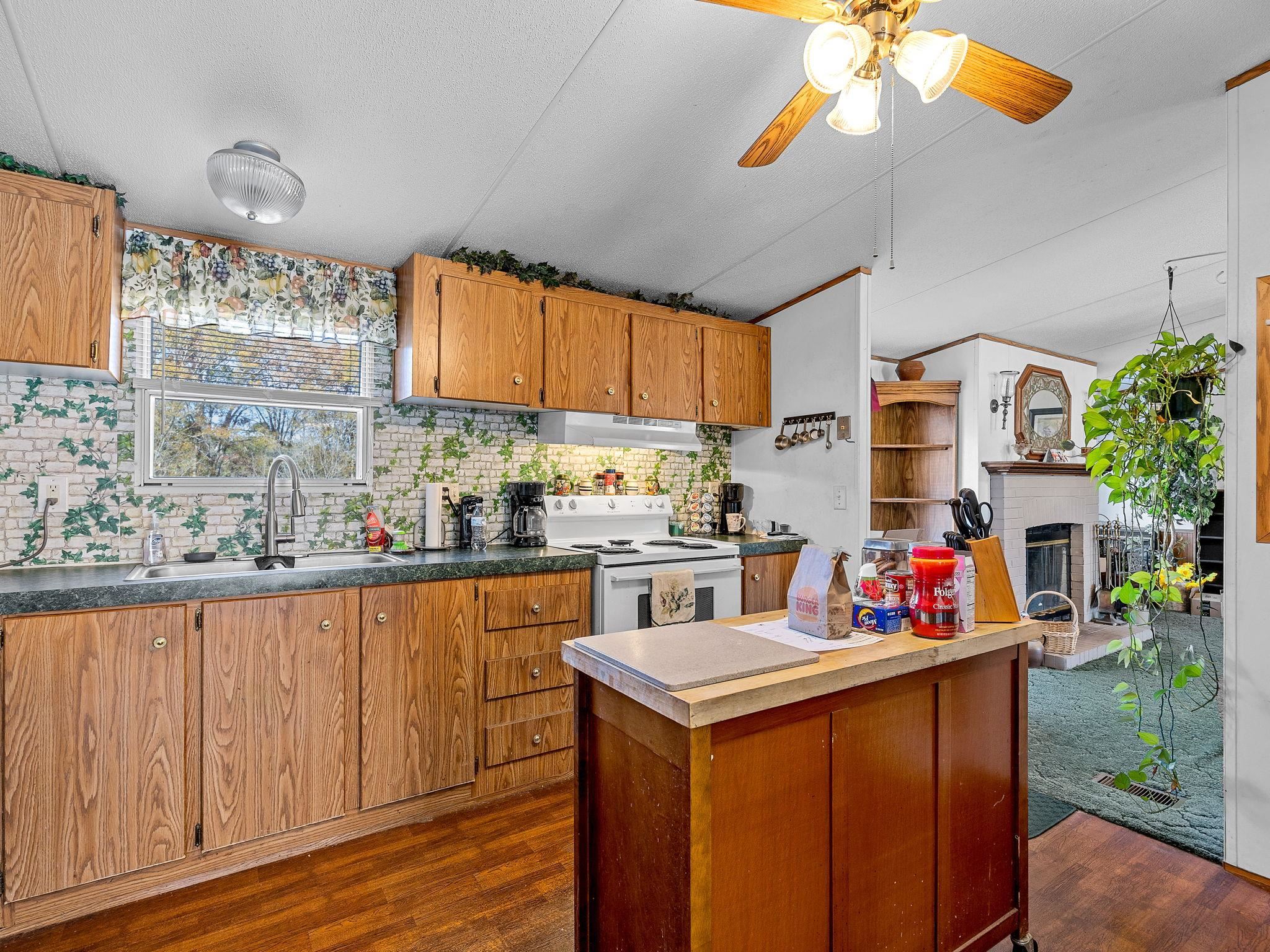 1103 State Rd S-44-57 Union, SC 29379 - Photo 16 of 50