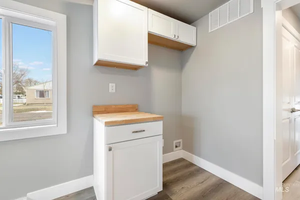 $320,000 | 701 14th Avenue North, Buhl, ID 83316