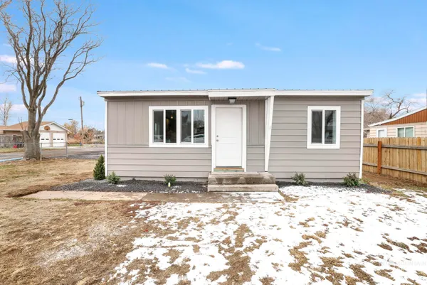 $320,000 | 701 14th Avenue North, Buhl, ID 83316