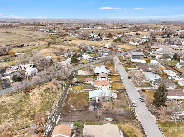 $320,000 | 701 14th Avenue North, Buhl, ID 83316