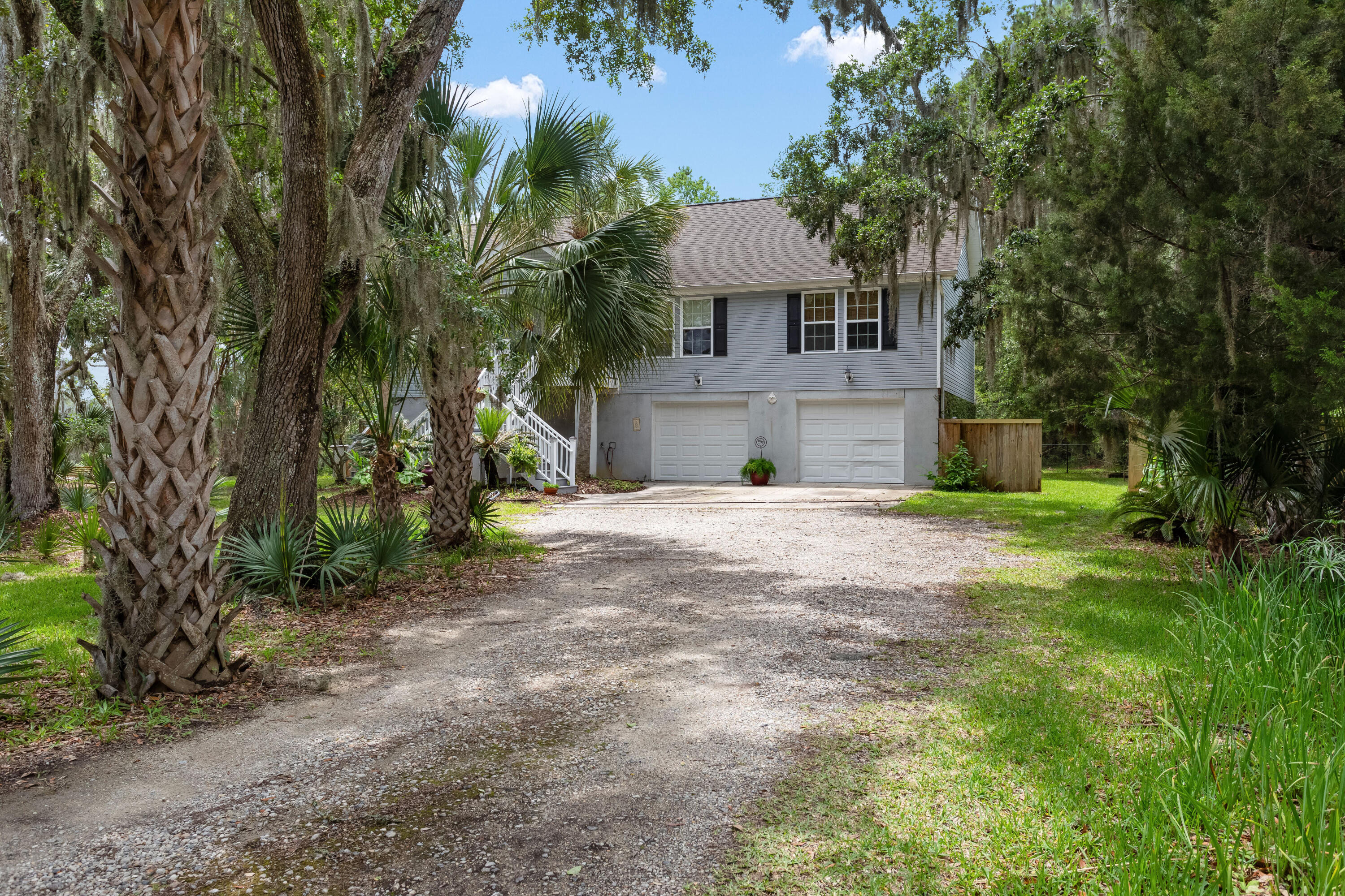 1604 Macoma Road Mount Pleasant, SC 29466 - Photo 33 of 49 1604MacombDr_MaxPhotography-1