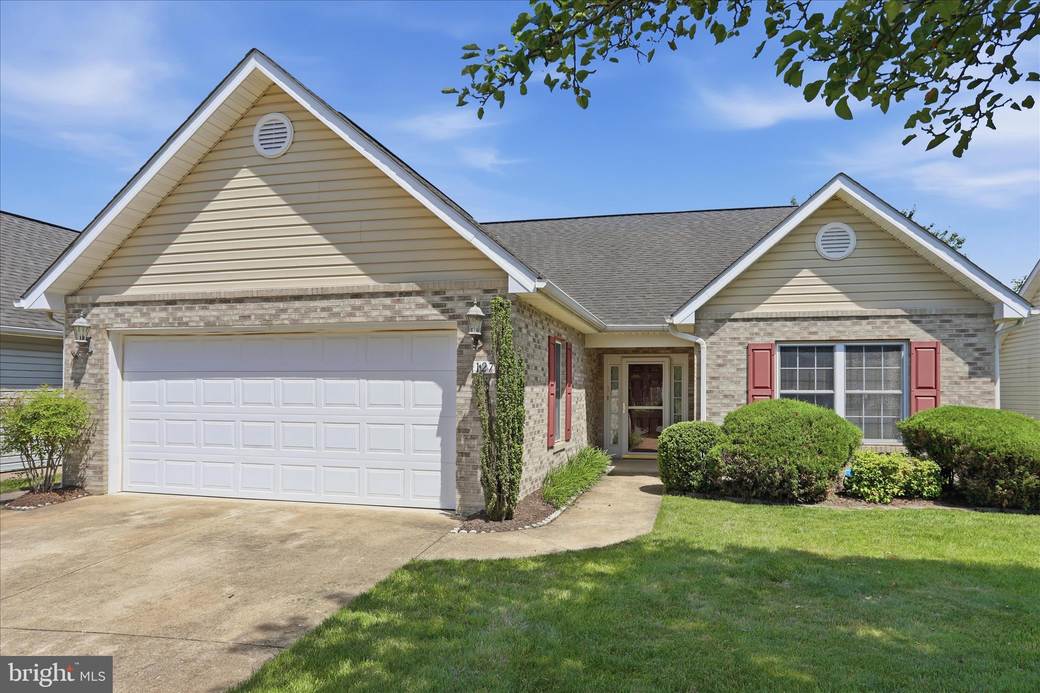 127 Spanish Oak Road Stephens City, VA 22655 - Photo 1 of 35