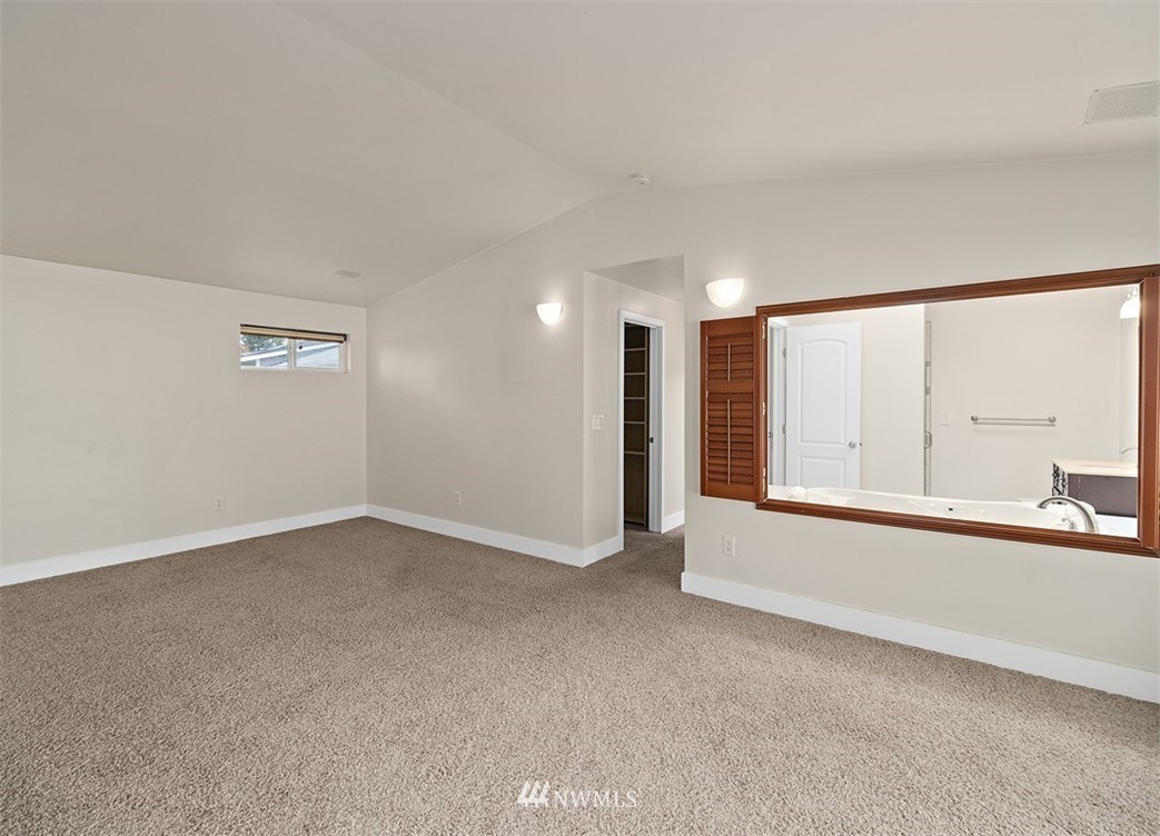 1058 Anacortes Avenue Northeast Renton, WA 98059 - Photo 22 of 26 Gallery Image 22