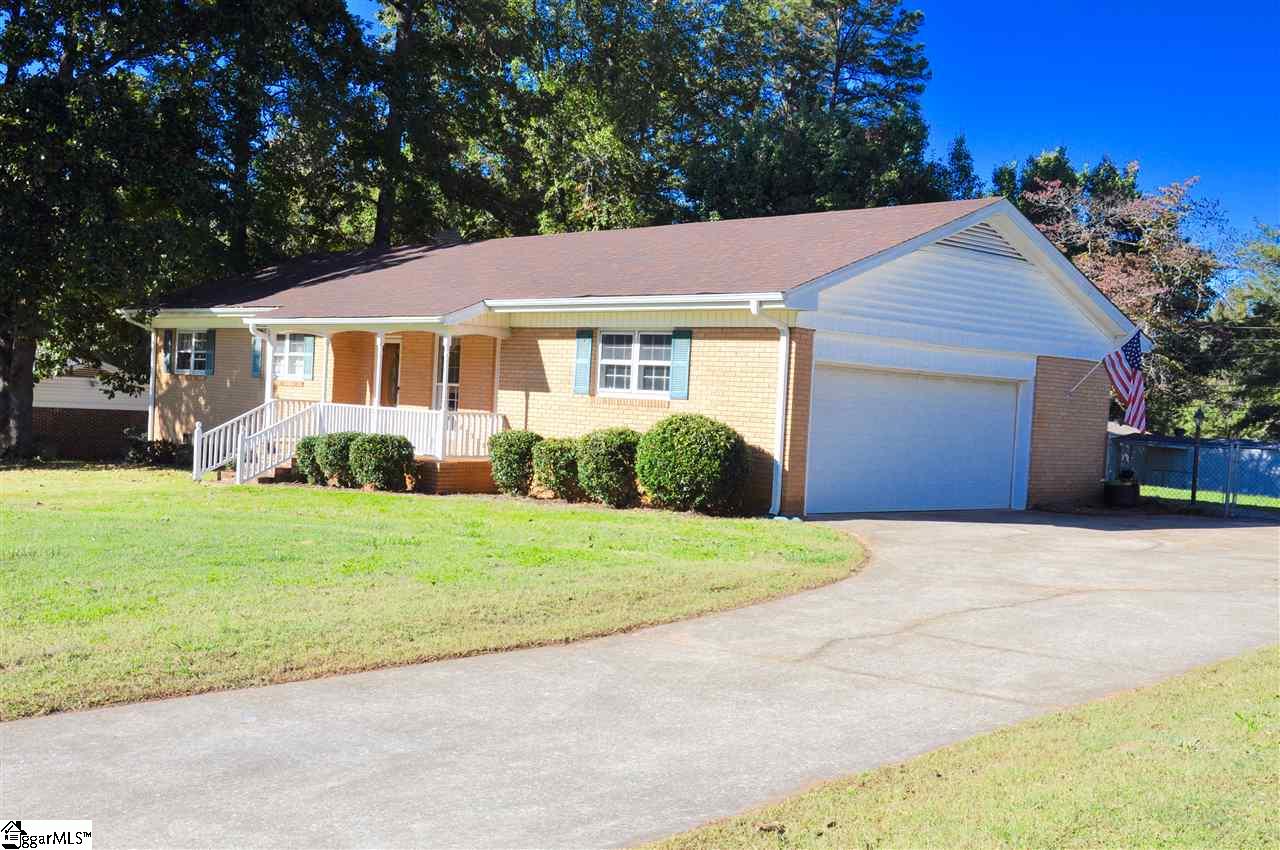 104 Blue Ridge Drive Fountain Inn, SC 29644 - Photo 2 of 36 Gallery Image 2