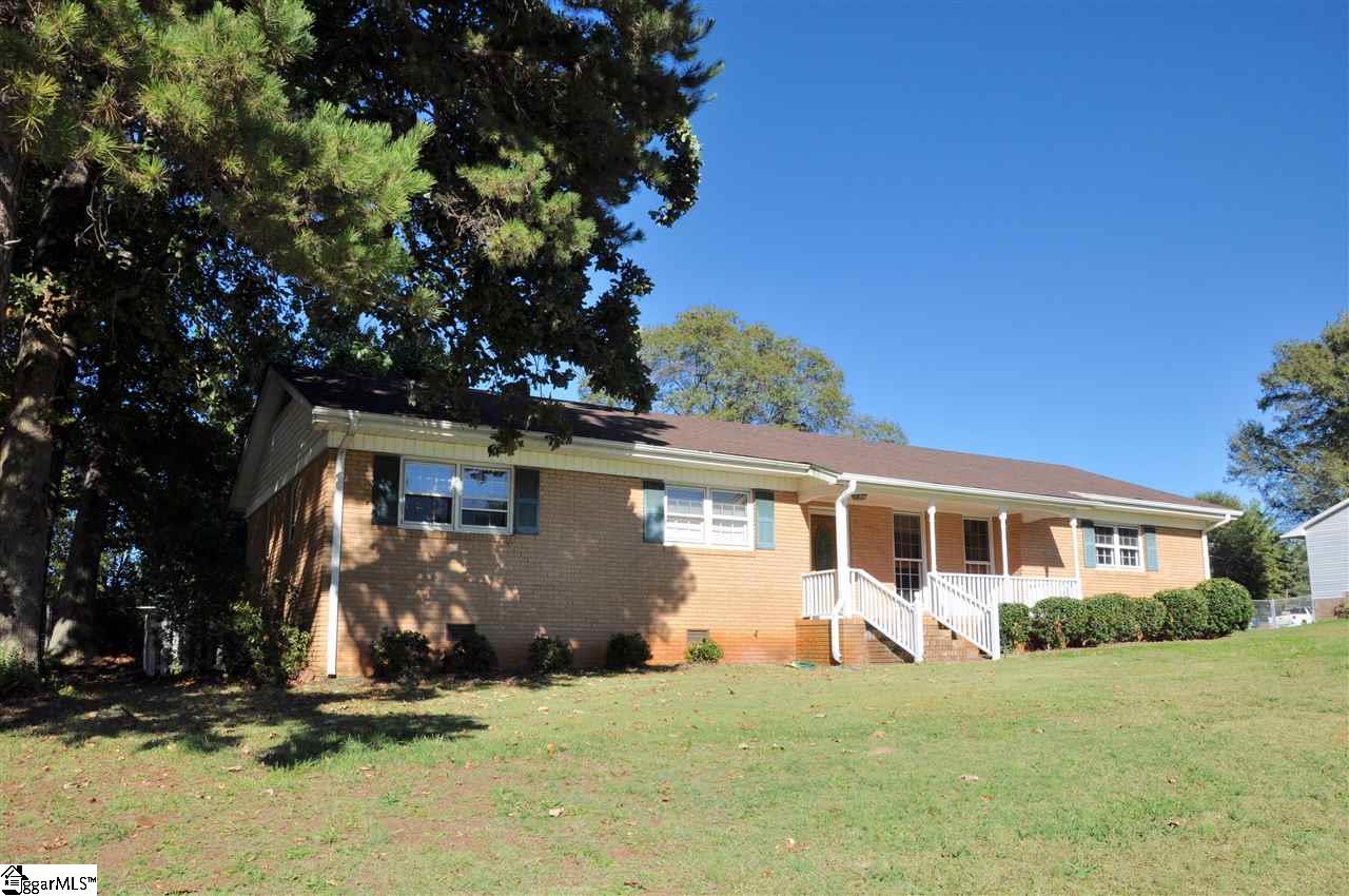 104 Blue Ridge Drive Fountain Inn, SC 29644 - Photo 3 of 36 Gallery Image 3