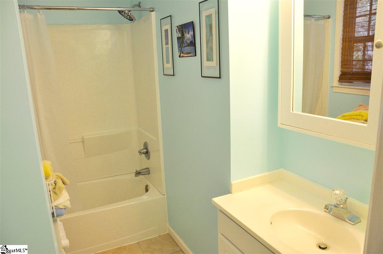104 Blue Ridge Drive Fountain Inn, SC 29644 - Photo 21 of 36 Gallery Image 21