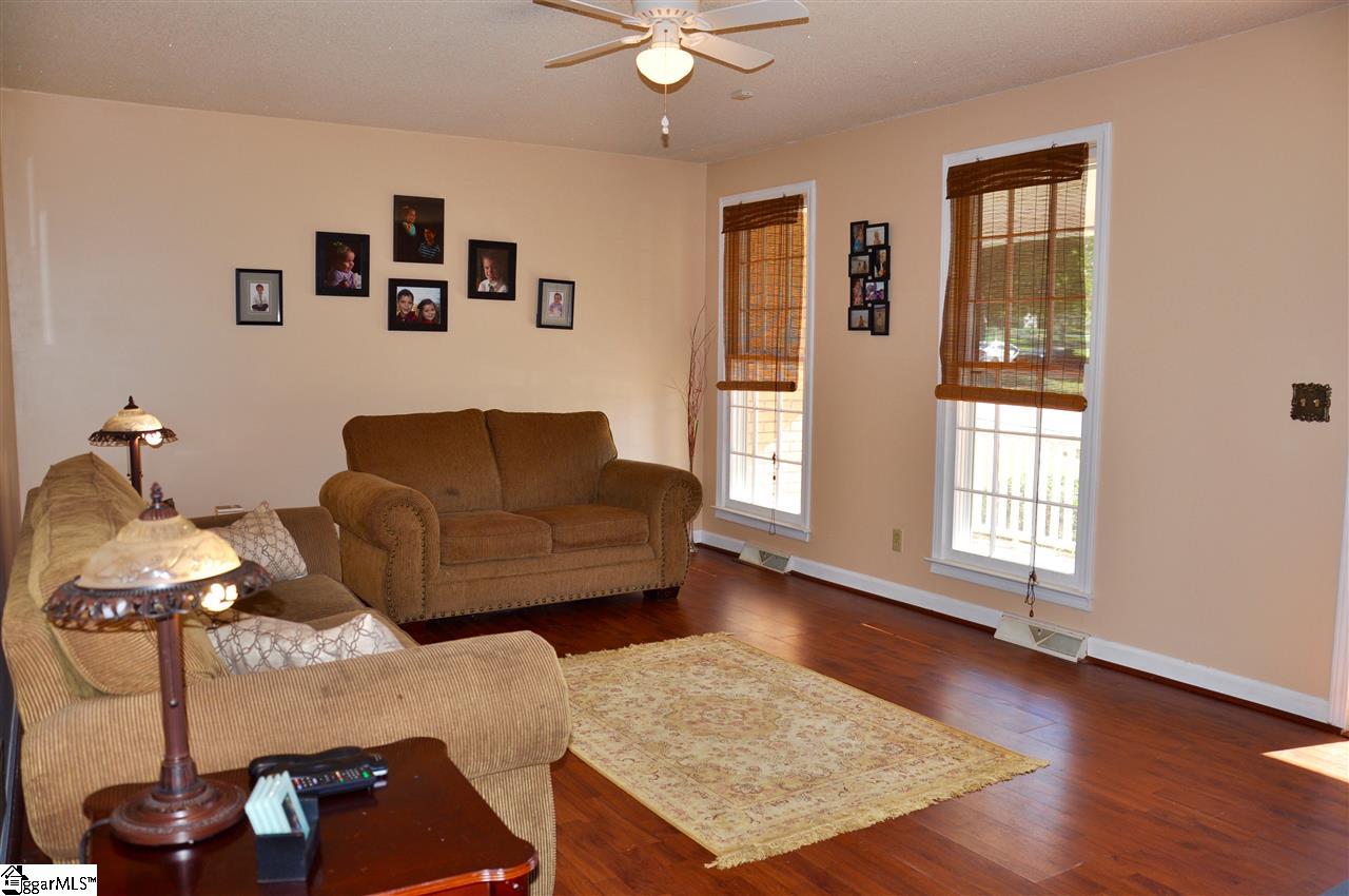 104 Blue Ridge Drive Fountain Inn, SC 29644 - Photo 7 of 36 Gallery Image 7