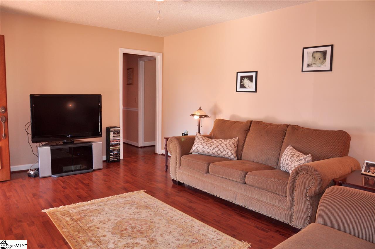 104 Blue Ridge Drive Fountain Inn, SC 29644 - Photo 10 of 36 Gallery Image 10