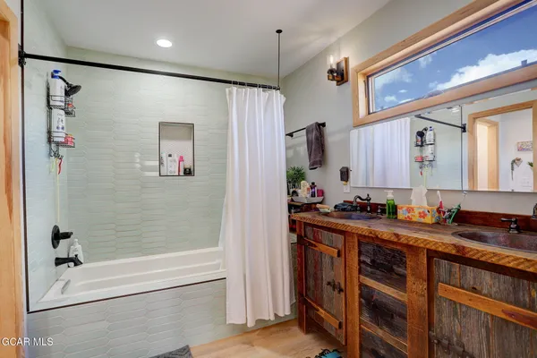 $949,000 | 859 Gcr 413 Grand Lake, Granby, CO 80446