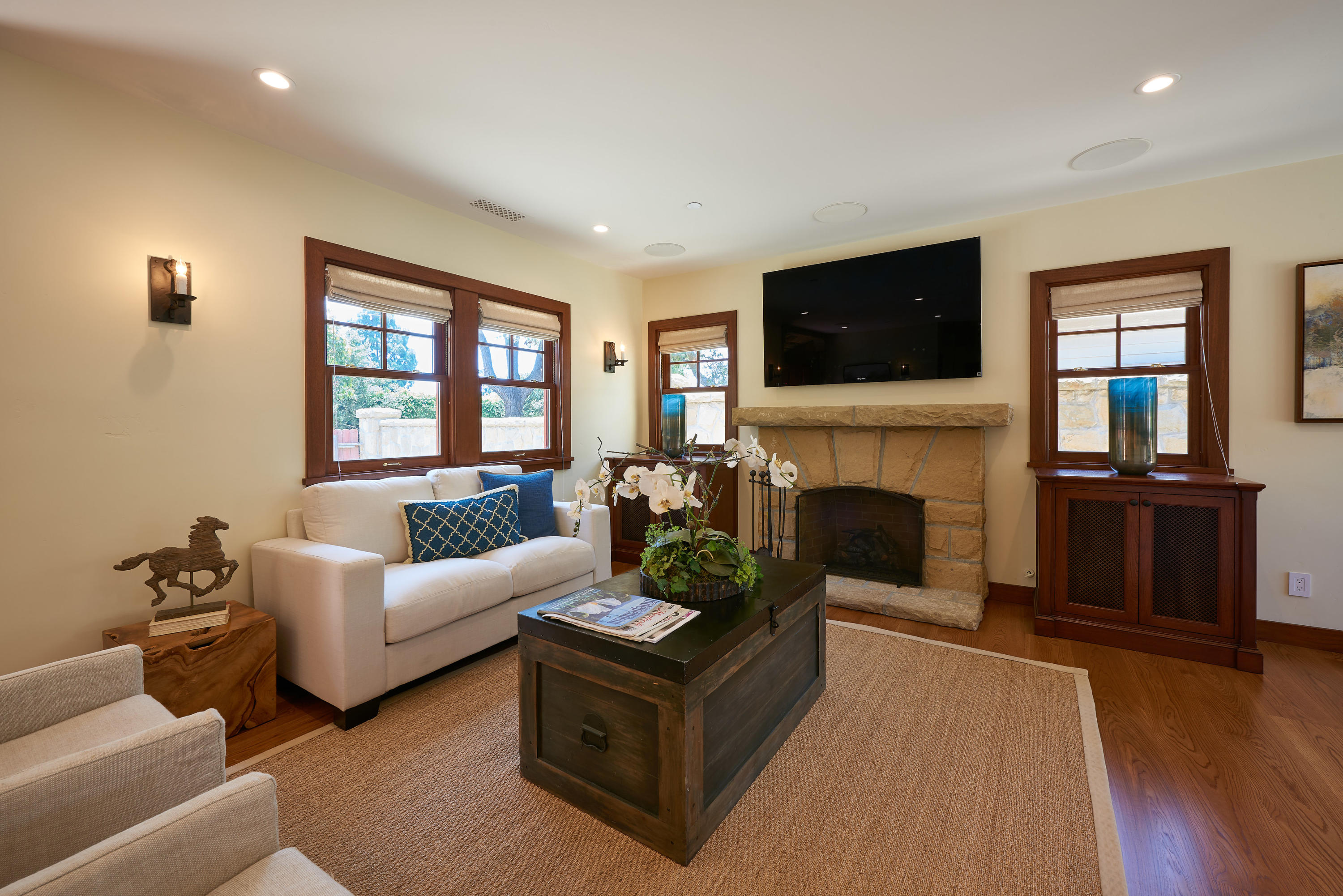 2162 East Valley Road Montecito, CA 93108 - Photo 5 of 17 GreatRoom2