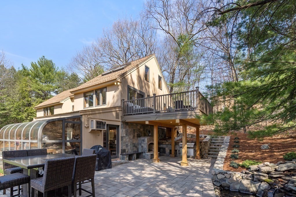 6 Crestwood Road North Reading, MA 01864 - Photo 28 of 36 a view of a cafe with sitting area