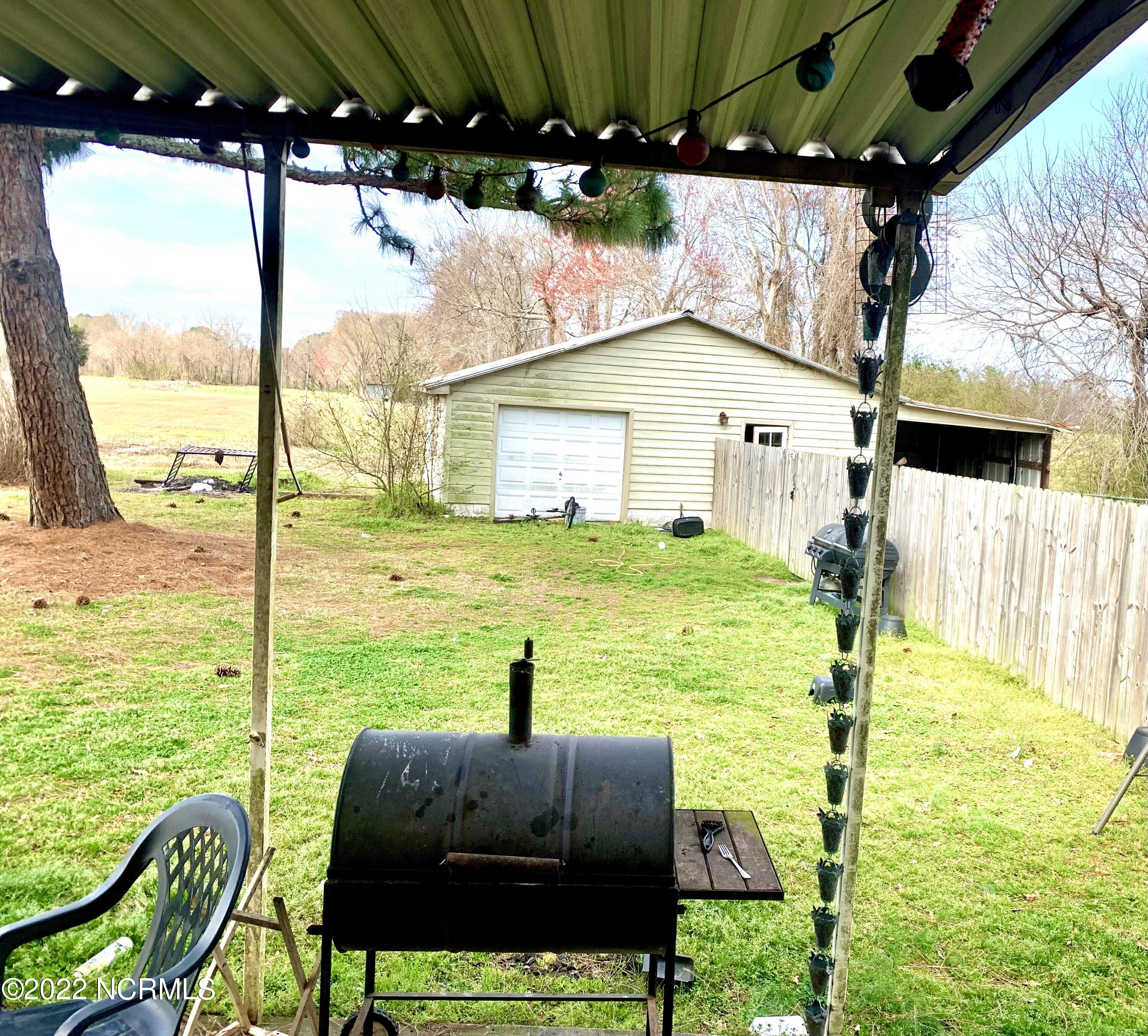 5133 Greenpine Road Farmville, NC 27828 - Photo 20 of 21 Back yard view