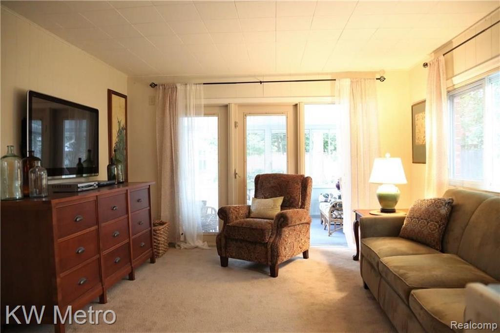 123 Maplefield Road Pleasant Ridge, MI 48069 - Photo 14 of 36