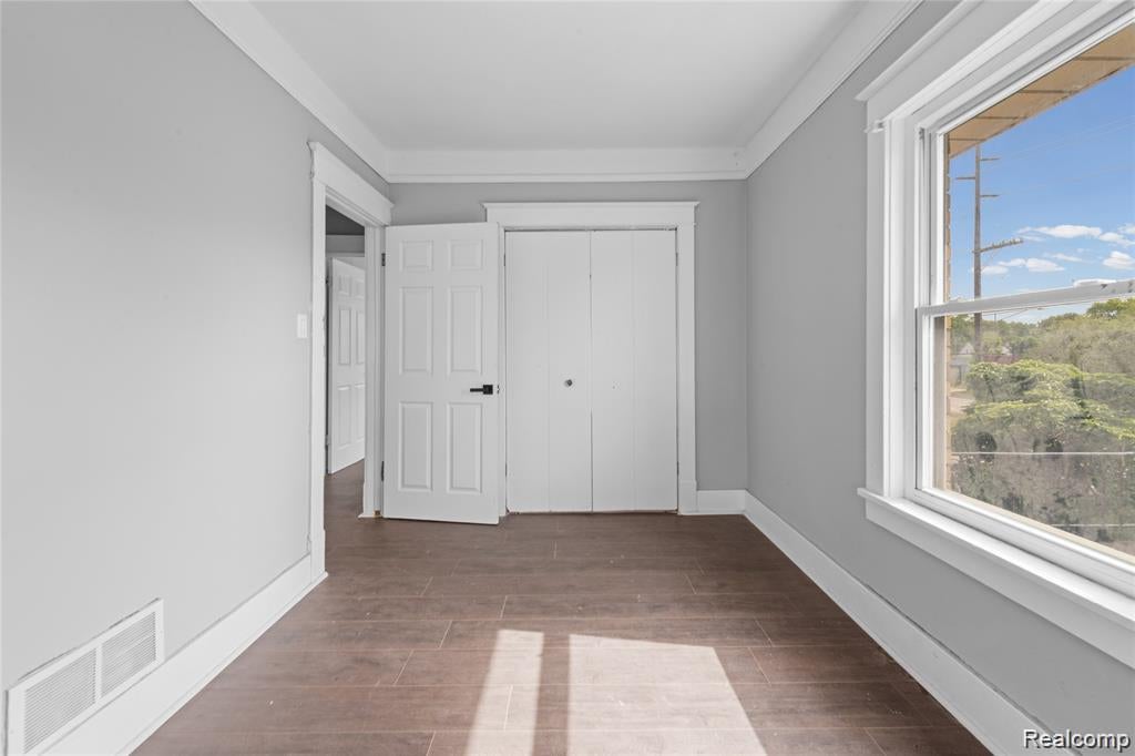 21855 Schoenherr Road Warren, MI 48089 - Photo 13 of 31 Gallery Image 13