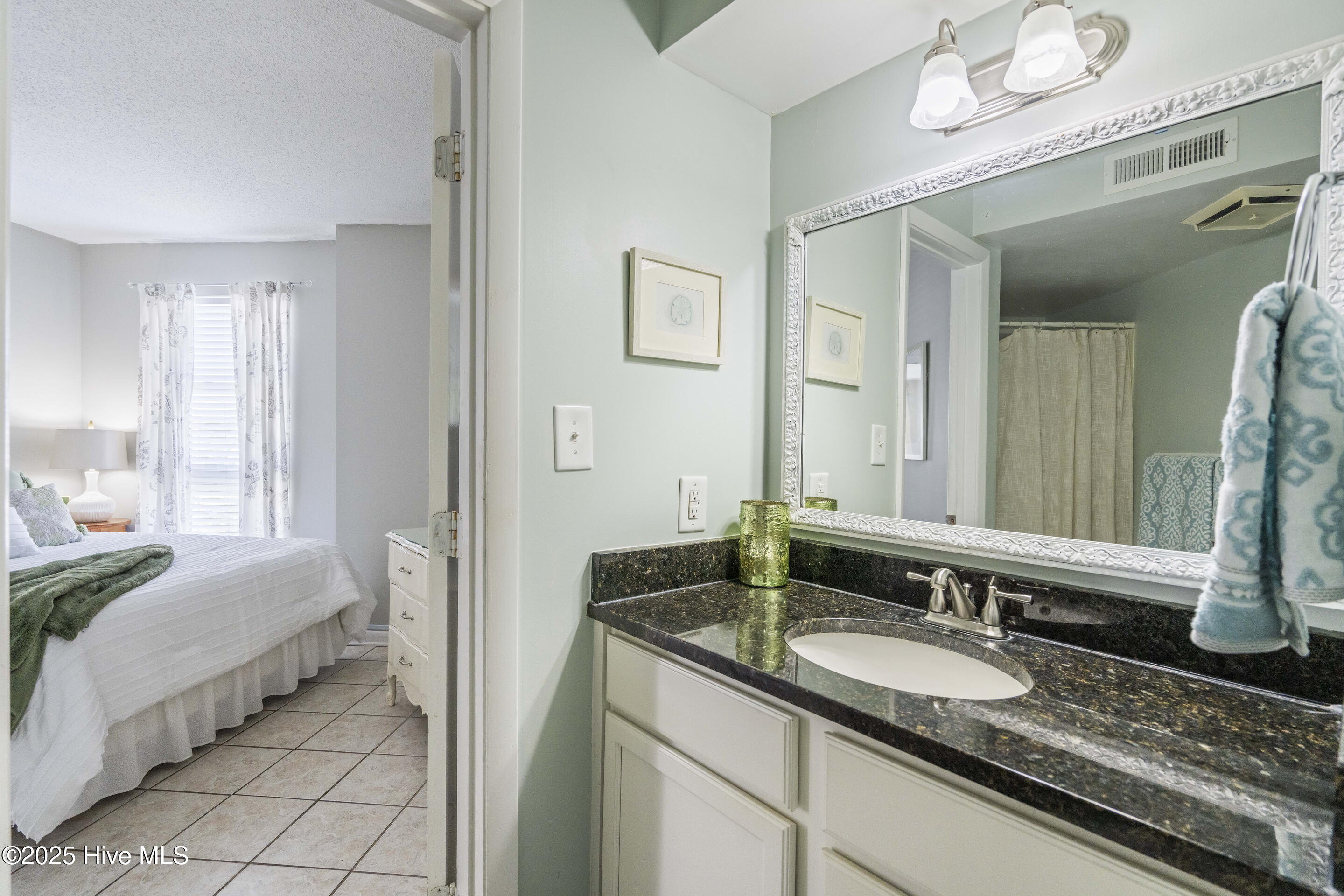 2000 New River Inlet Road, Unit 3101 North Topsail Beach, NC 28460 - Photo 22 of 50 Master Bath