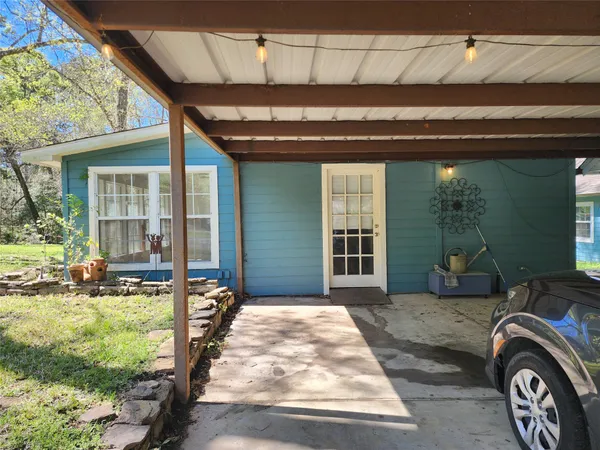 $1,450 | 13373 Southshore Drive, Conroe, TX 77304