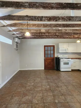 $1,200 | 13373 Southshore Drive, Conroe, TX 77304