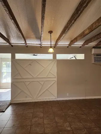 $1,200 | 13373 Southshore Drive, Conroe, TX 77304