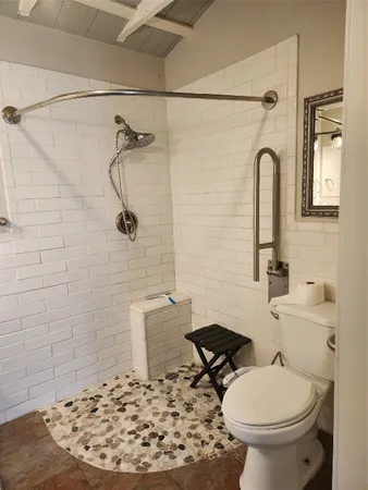 $1,200 | 13373 Southshore Drive, Conroe, TX 77304