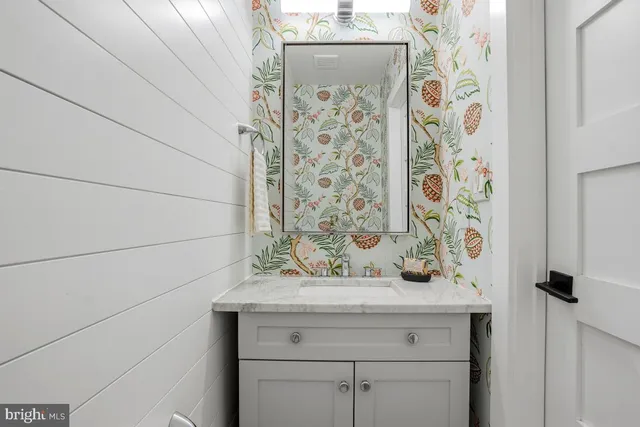 $1,375,000 | 750 13th Street Southeast, Washington, DC 20003