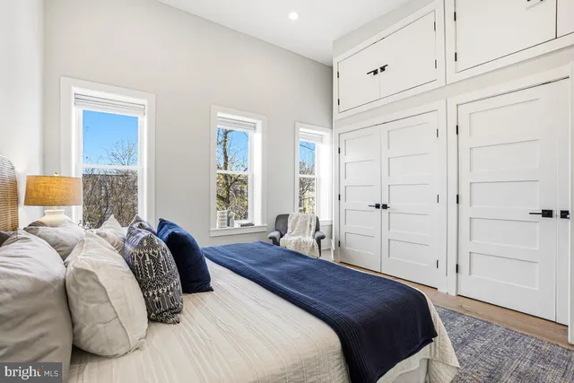 $1,375,000 | 750 13th Street Southeast, Washington, DC 20003