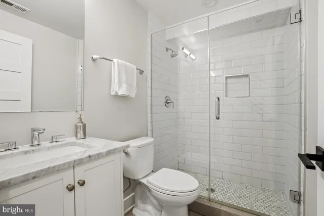 $1,375,000 | 750 13th Street Southeast, Washington, DC 20003