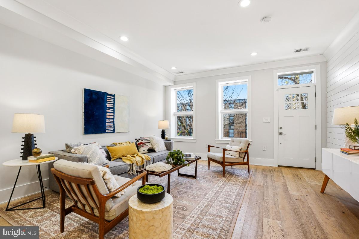 750 13th Street Southeast Washington, DC 20003 - Photo 5 of 46