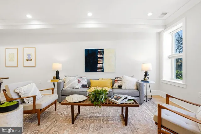 $1,375,000 | 750 13th Street Southeast, Washington, DC 20003