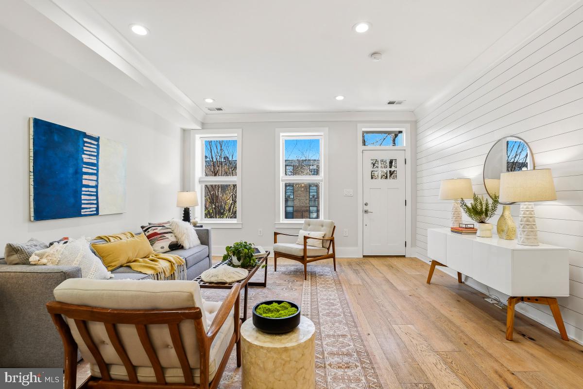 750 13th Street Southeast Washington, DC 20003 - Photo 6 of 46