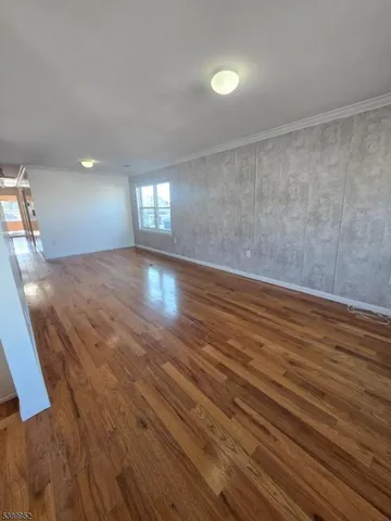 $3,100 | 452 Fulton Street, Unit 1, Elizabeth Port, NJ 07206