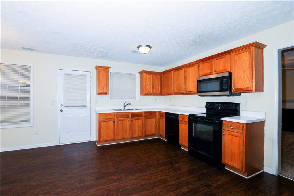 9036 Ashton Road Jonesboro, GA 30238 - Photo 9 of 19
