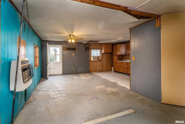 $350,000 | 365 Bond Road, Galatia, IL 62935