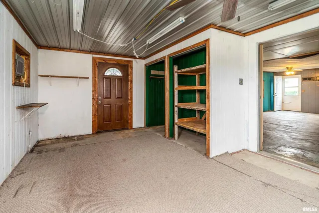 $350,000 | 365 Bond Road, Galatia, IL 62935