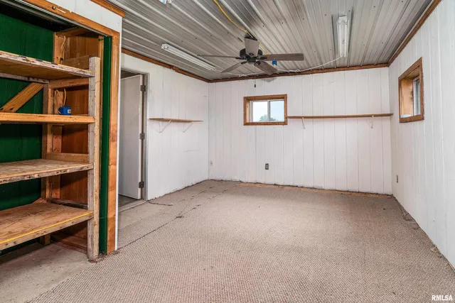 $350,000 | 365 Bond Road, Galatia, IL 62935