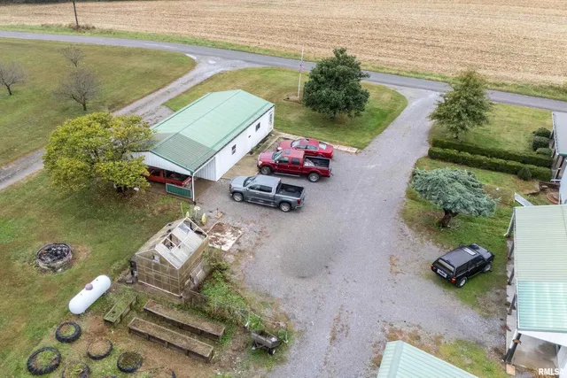 $350,000 | 365 Bond Road, Galatia, IL 62935