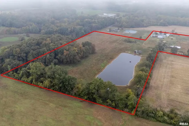 $350,000 | 365 Bond Road, Galatia, IL 62935