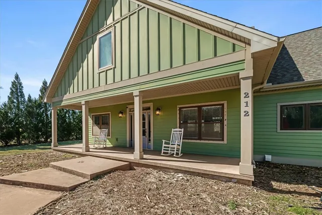 $649,900 | 212 Winding Lane, Seneca, SC 29672